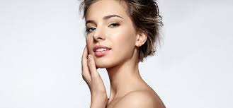 Starzenie się skóry -  przyczyny, rodzaje i leczenie